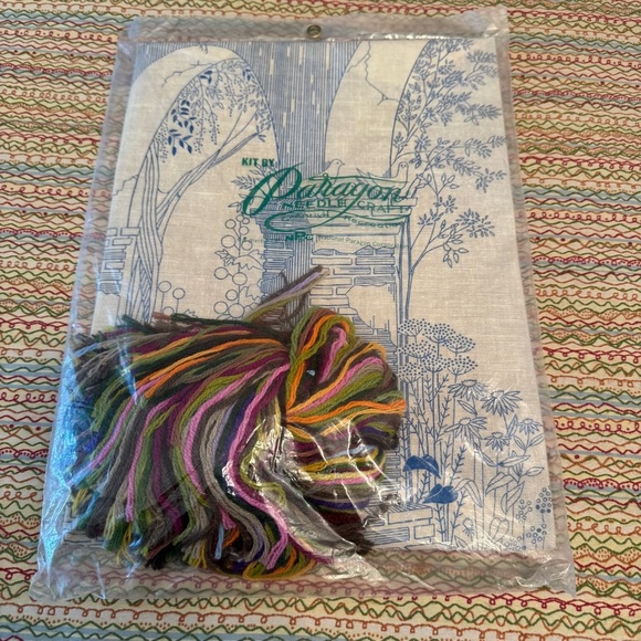 Paragon Mission Gardens Creative Crewel Stitchery Kit New in Bag 14"x24" - Picture 7 of 8